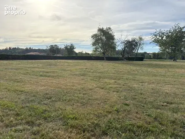 Terrain à bâtir de 740 m² à TRELISSAC (24) - photo 2