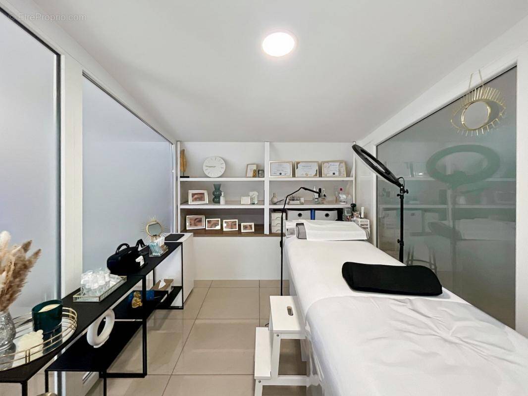 Commerce à LA GARDE