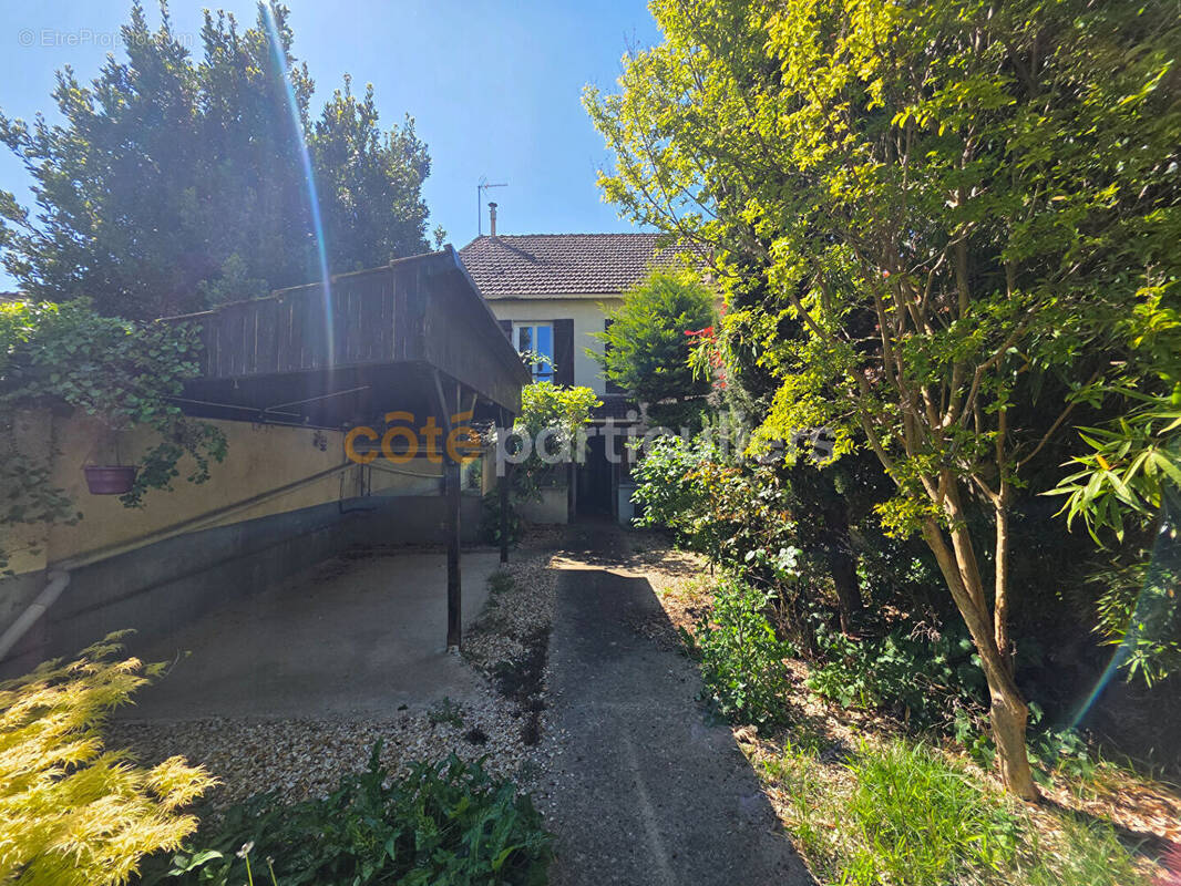 Maison à SENS