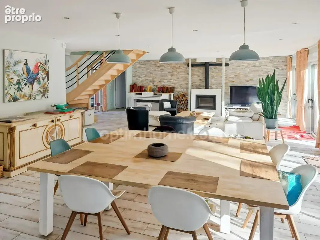 Propriété atypique, sur 5900m²,2 habitations, étangs, un espace bien être.., un potentiel exceptionnel à découvrir - photo 7
