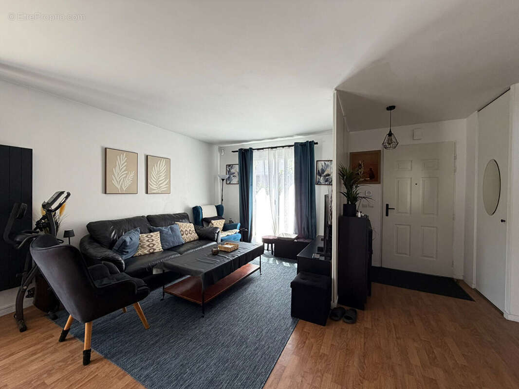 Appartement à STAINS