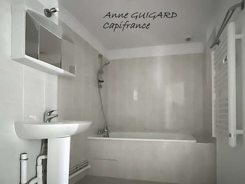 Appartement à SERRIERES-EN-CHAUTAGNE