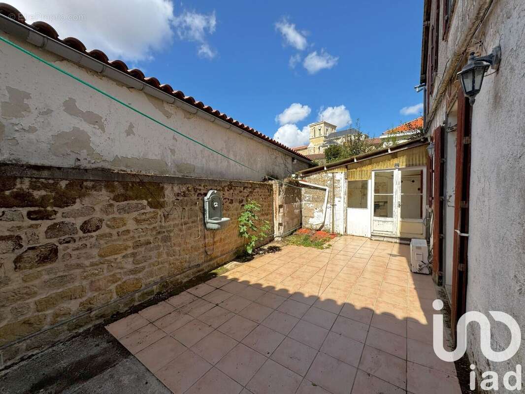 Photo 2 - Maison à L'HERMENAULT