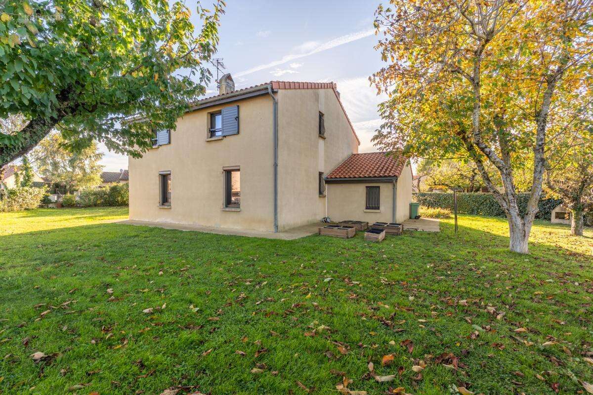 Maison à DREMIL-LAFAGE