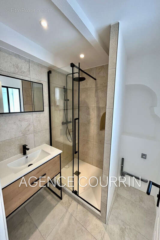 Maison à PEYMEINADE