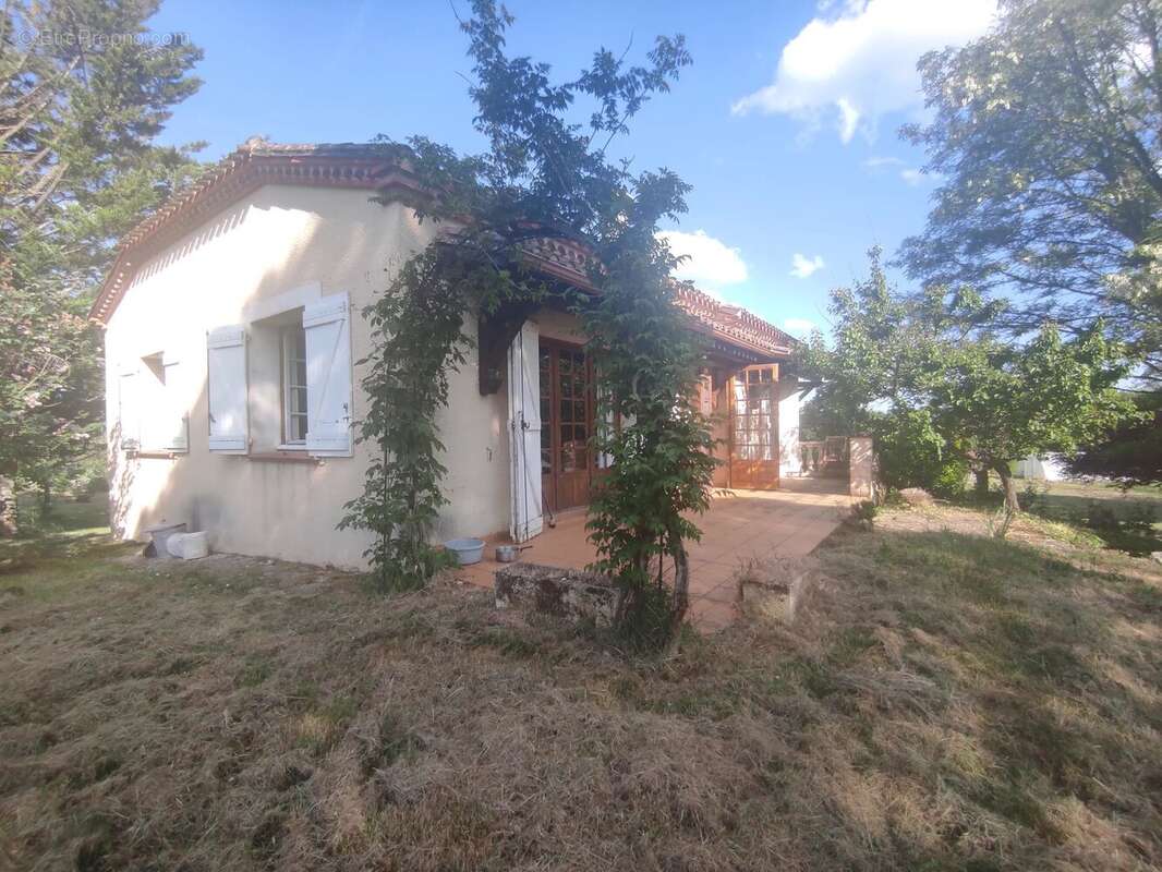 Maison à CREMPS