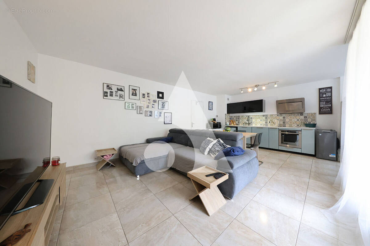 Appartement à CORBEIL-ESSONNES