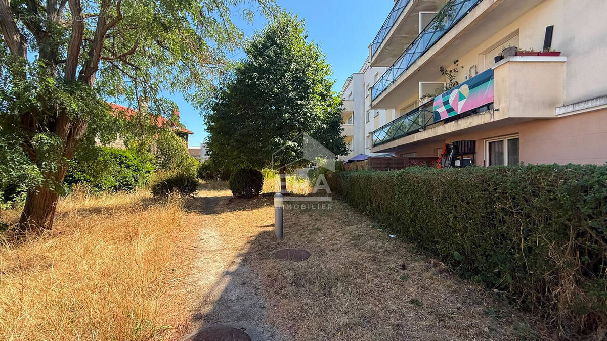 Appartement à CORBEIL-ESSONNES