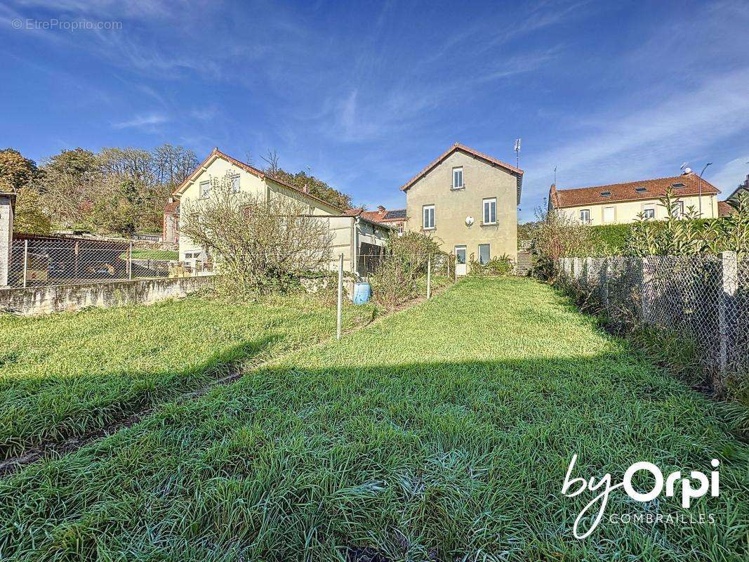 Maison à SAINT-ELOY-LES-MINES