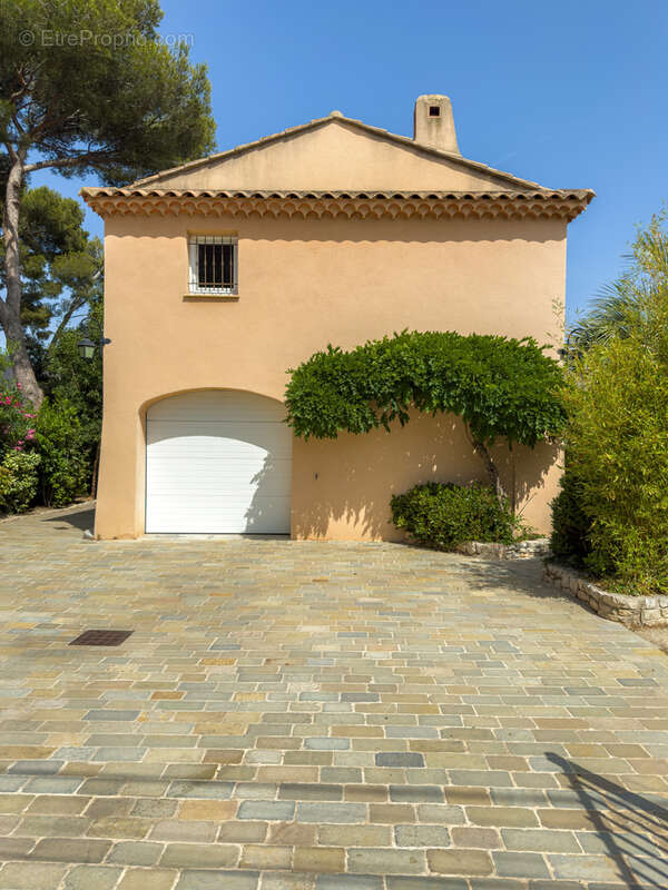 Maison à CARRY-LE-ROUET