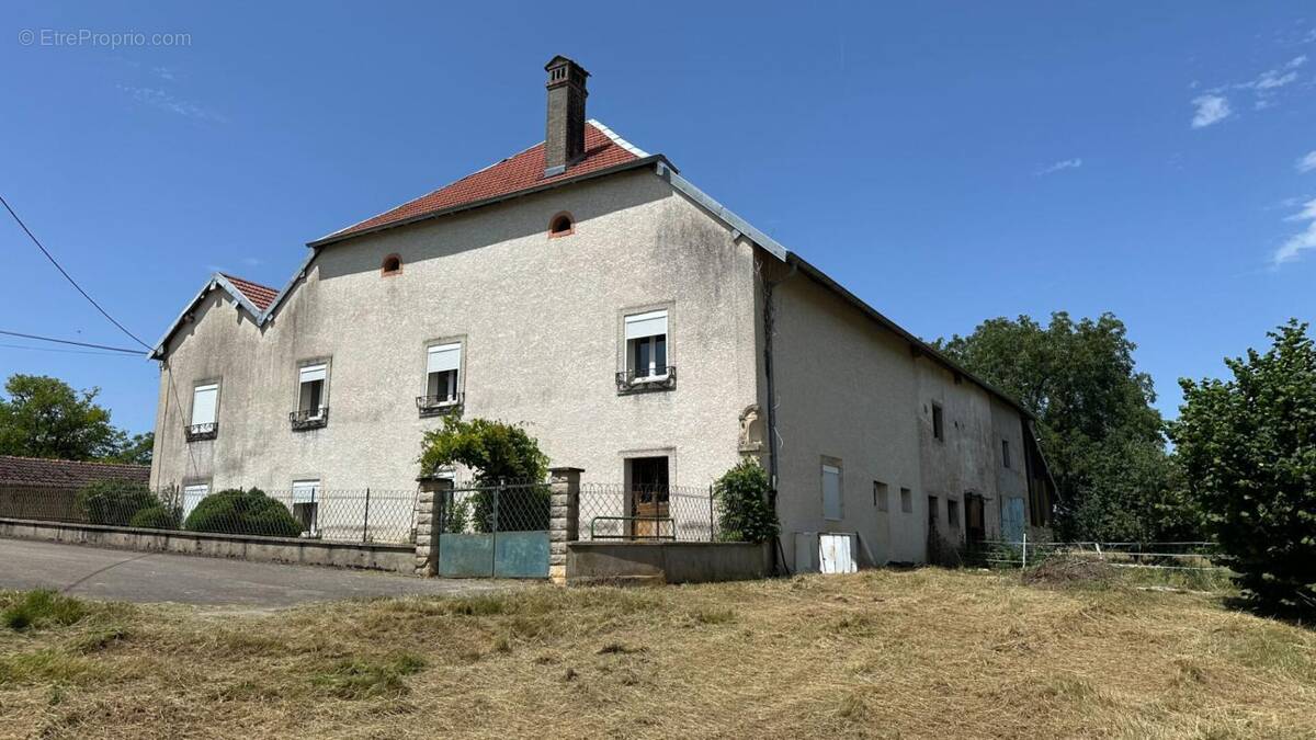 Maison à VIETHOREY