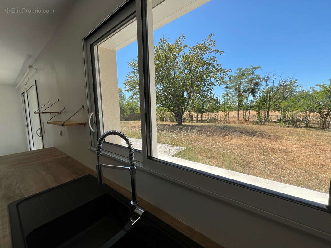 Pavillon récent de plain-pied 110 m2, 3 chambres - photo 3