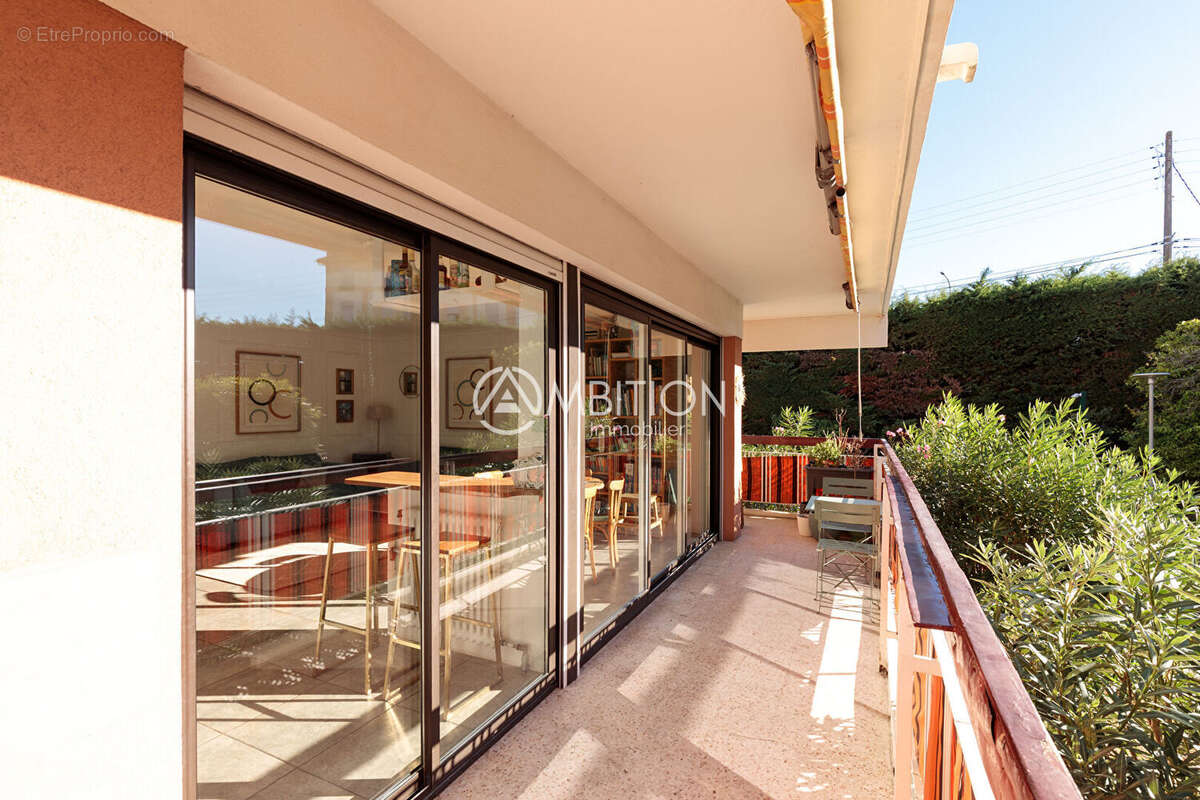 Appartement à FREJUS