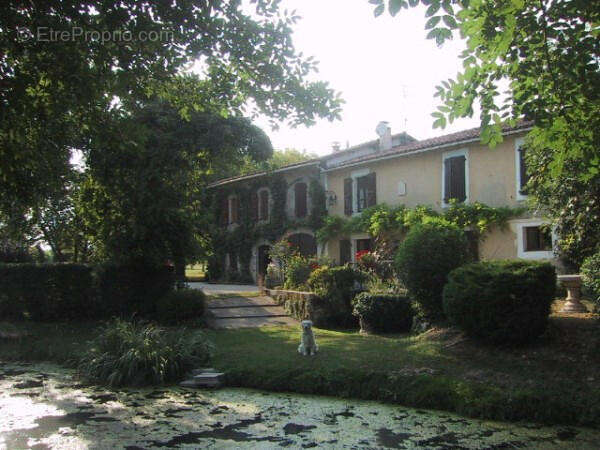 OVERVIEW - Maison à SAINT-FRAIGNE