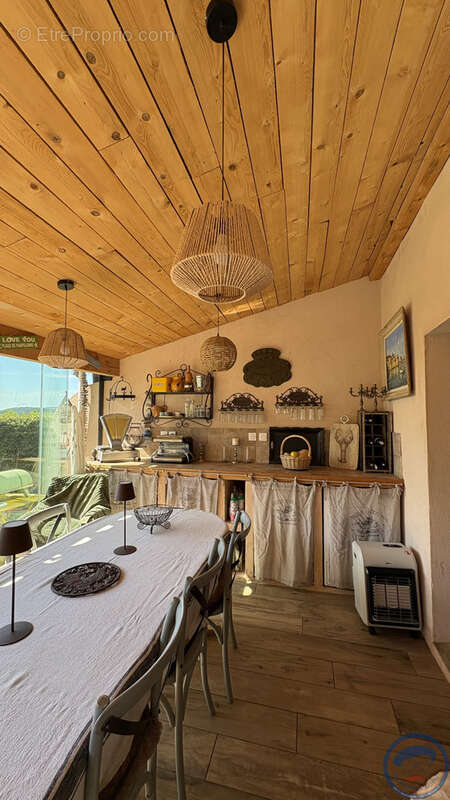 Maison à ROQUEBRUNE-SUR-ARGENS