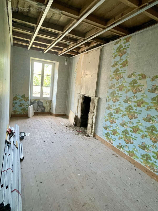 Maison à SAINT-SAVINIEN