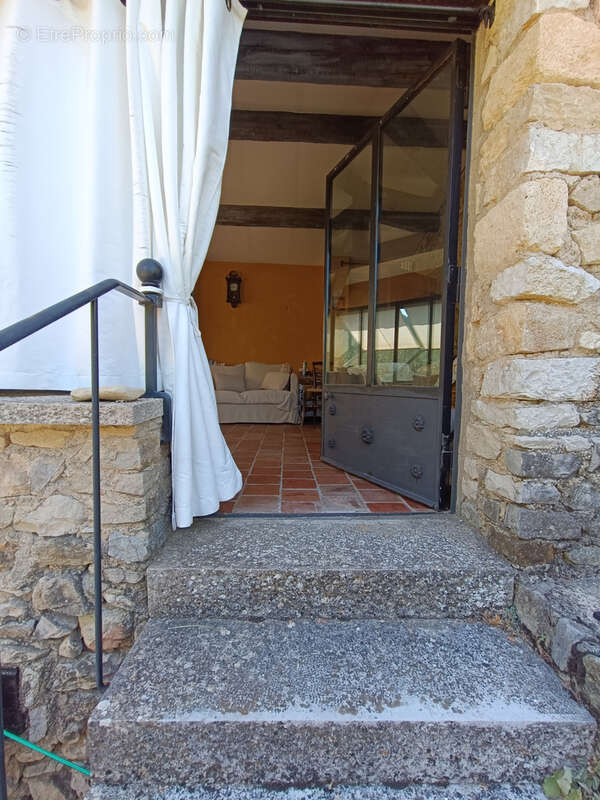 Reilhanette / propriete / ancien moulin restaure / terrain 2ha env. / vue imprenable - photo 17