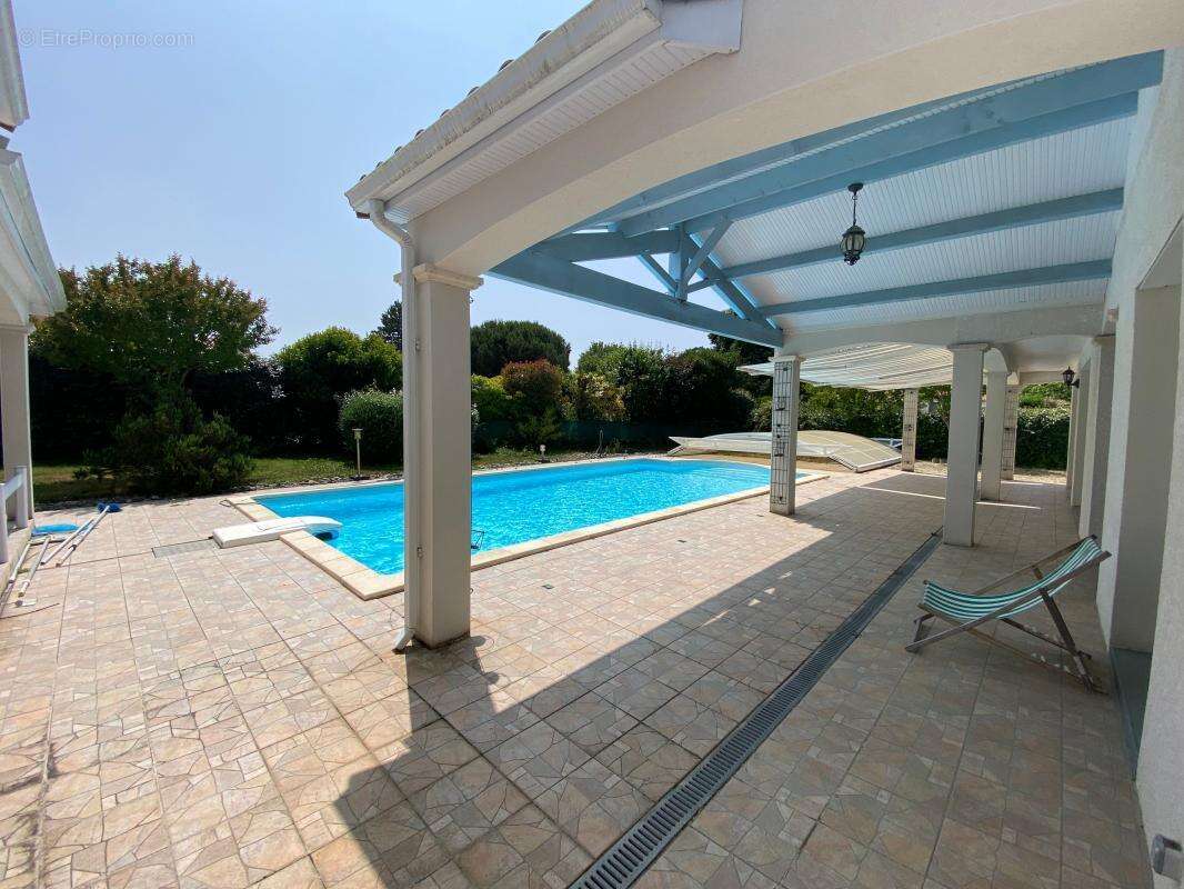 Maison à LES MATHES