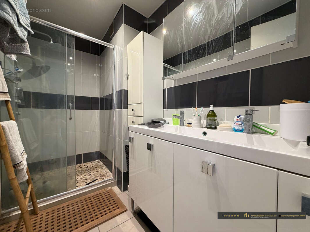 Appartement à PORT-DE-BOUC