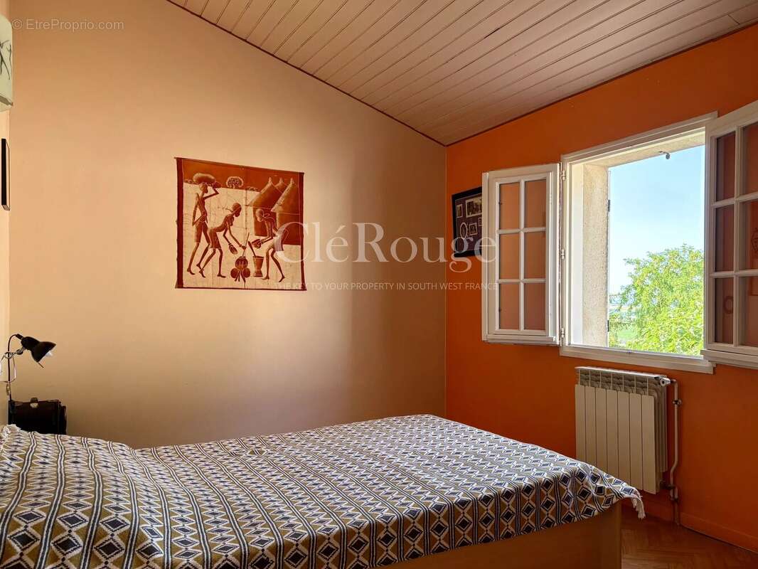 Proche de Tombebœuf – Superbe propriété de 6 chambres avec vues panoramiques, piscine et logement indépendant - photo 6
