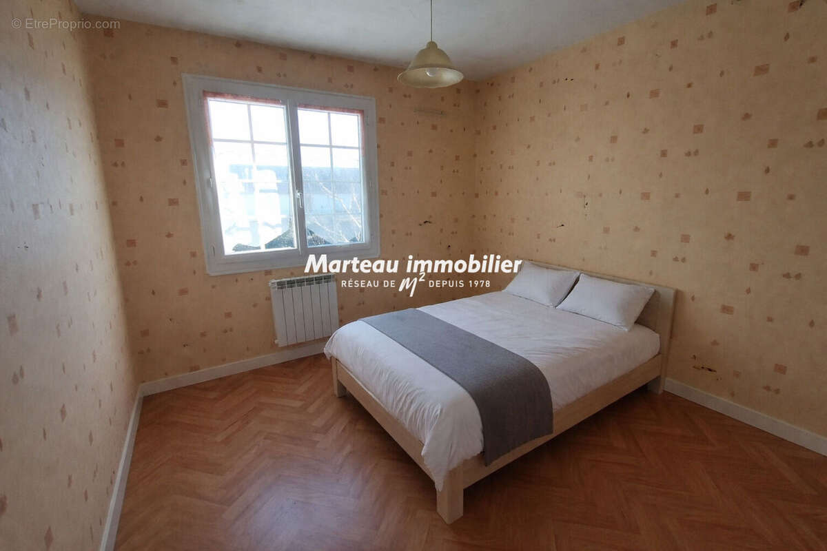 Maison à YVRE-L'EVEQUE