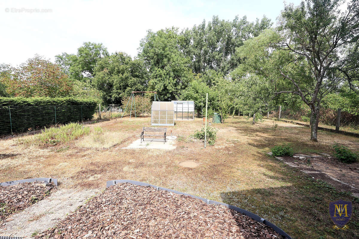 Saint-louis neuweg maison à fort potentiel de 202 m2 sur 13,33 ares de terrain - photo 2