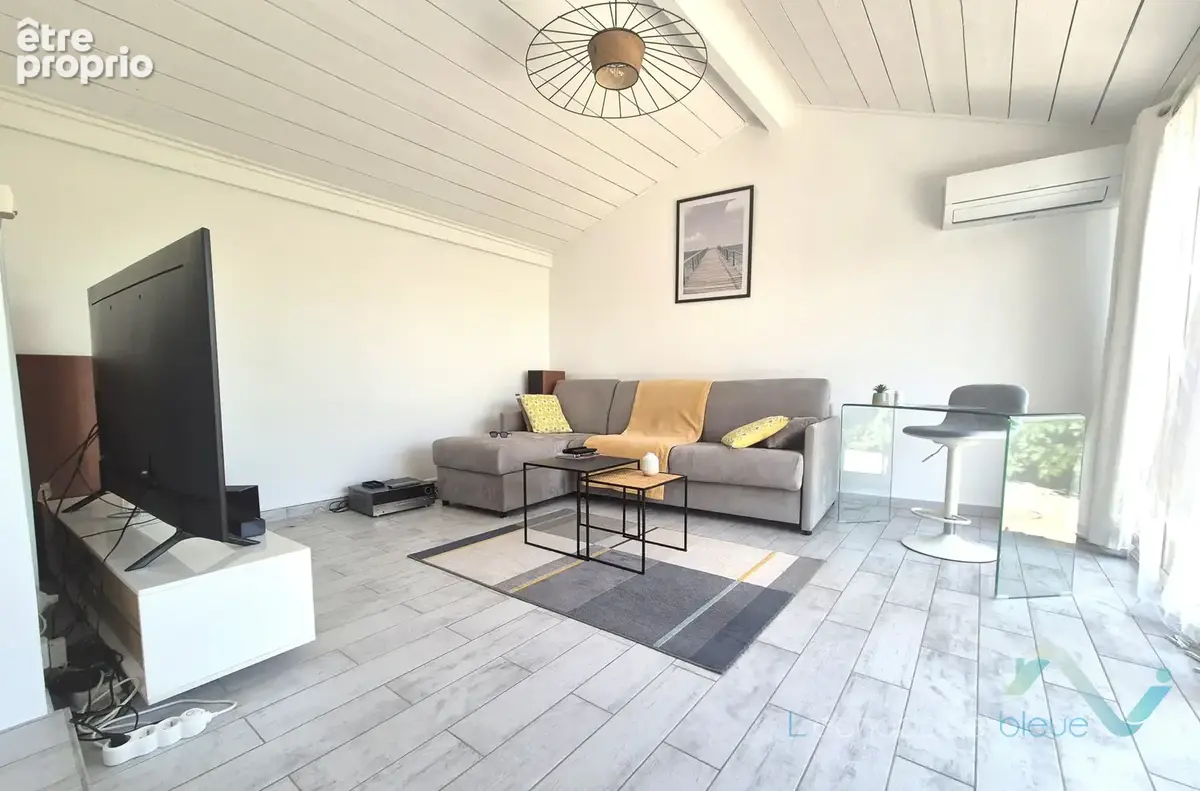 Vente Mazet 2 pièces dans une résidence avec piscine à Cogolin - photo 5
