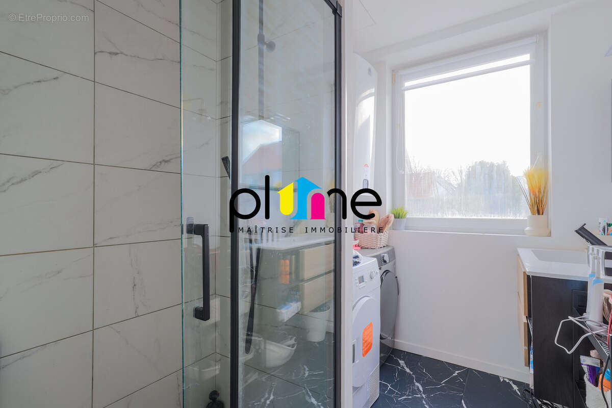 Appartement à ANGRES