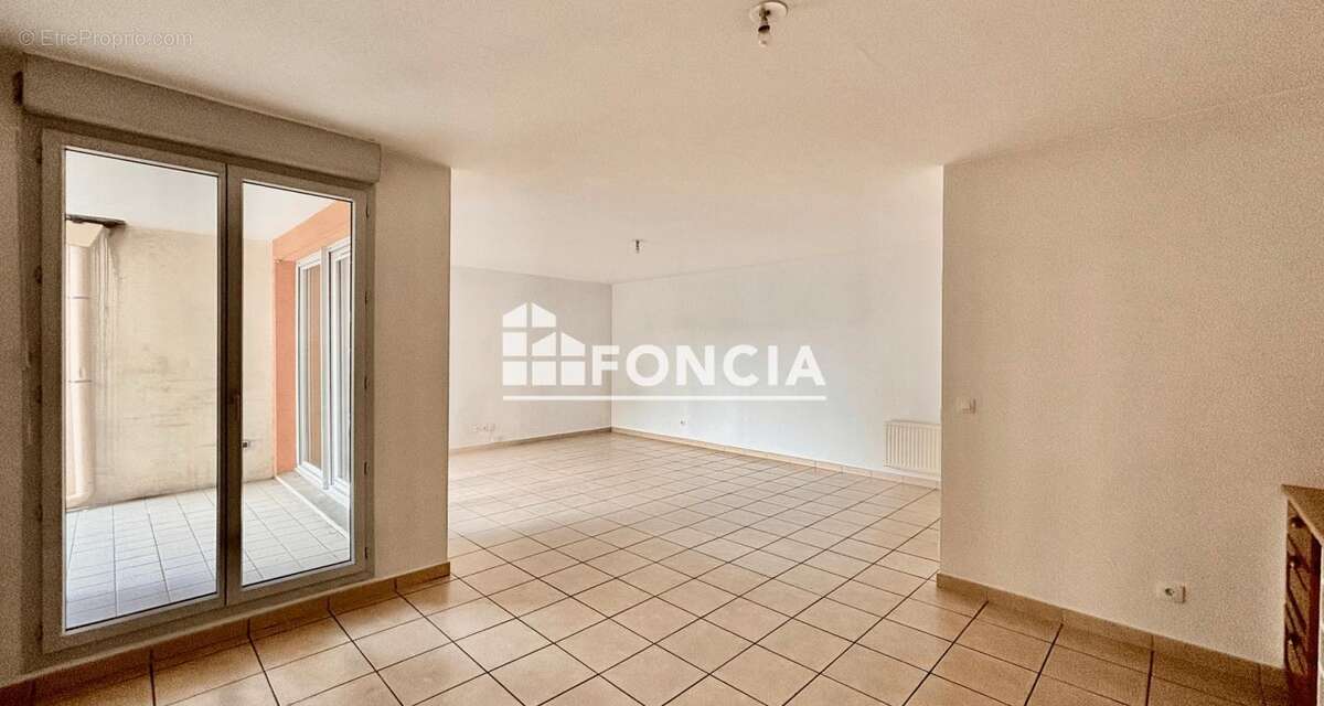 Appartement à LYON-9E