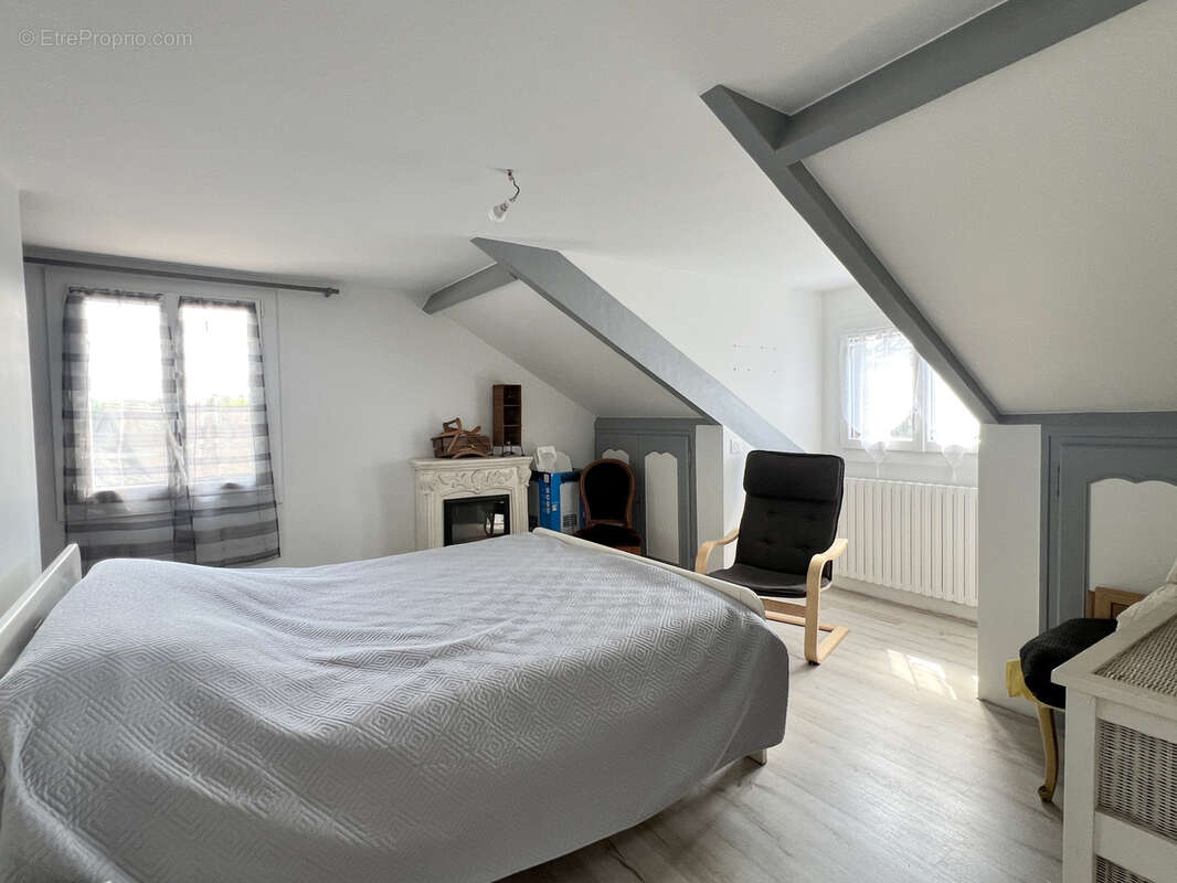 Maison 97 m² à Saussay  - photo 9