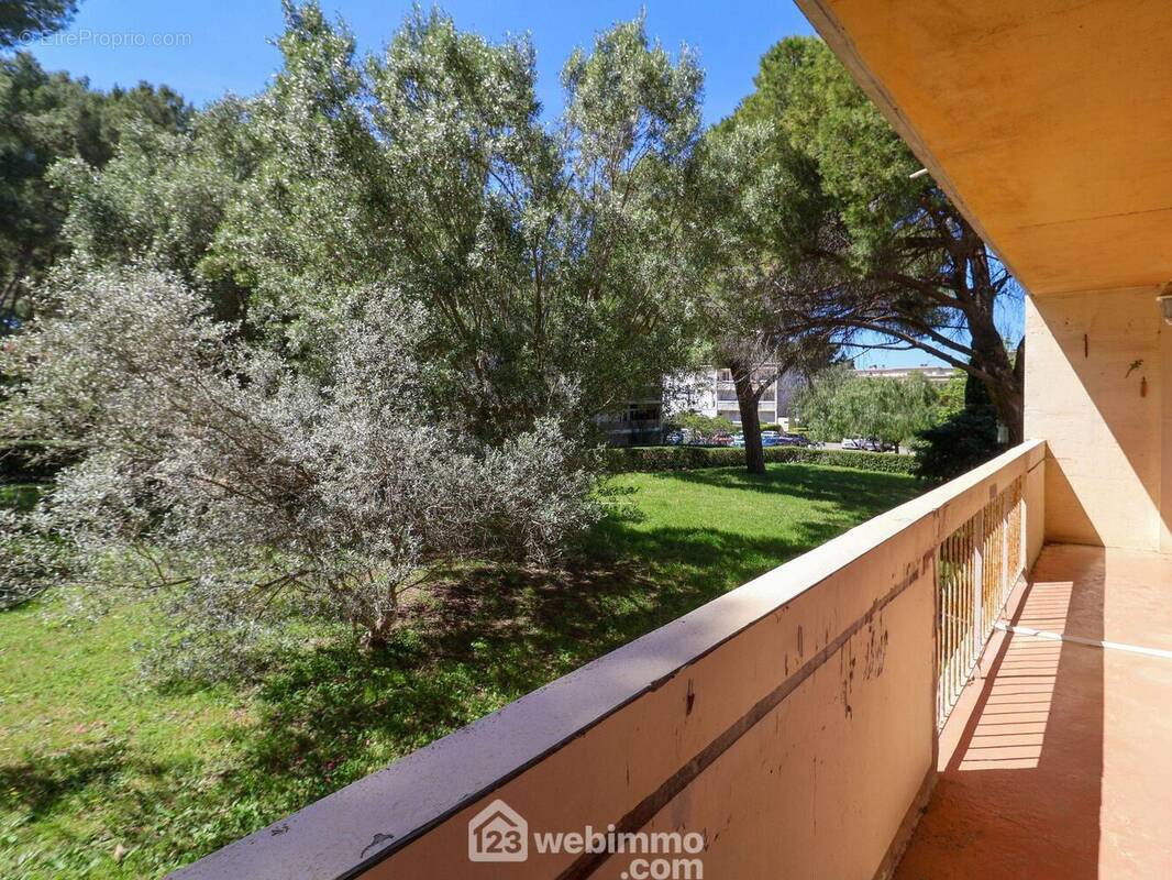 Appartement à MARSEILLE-8E