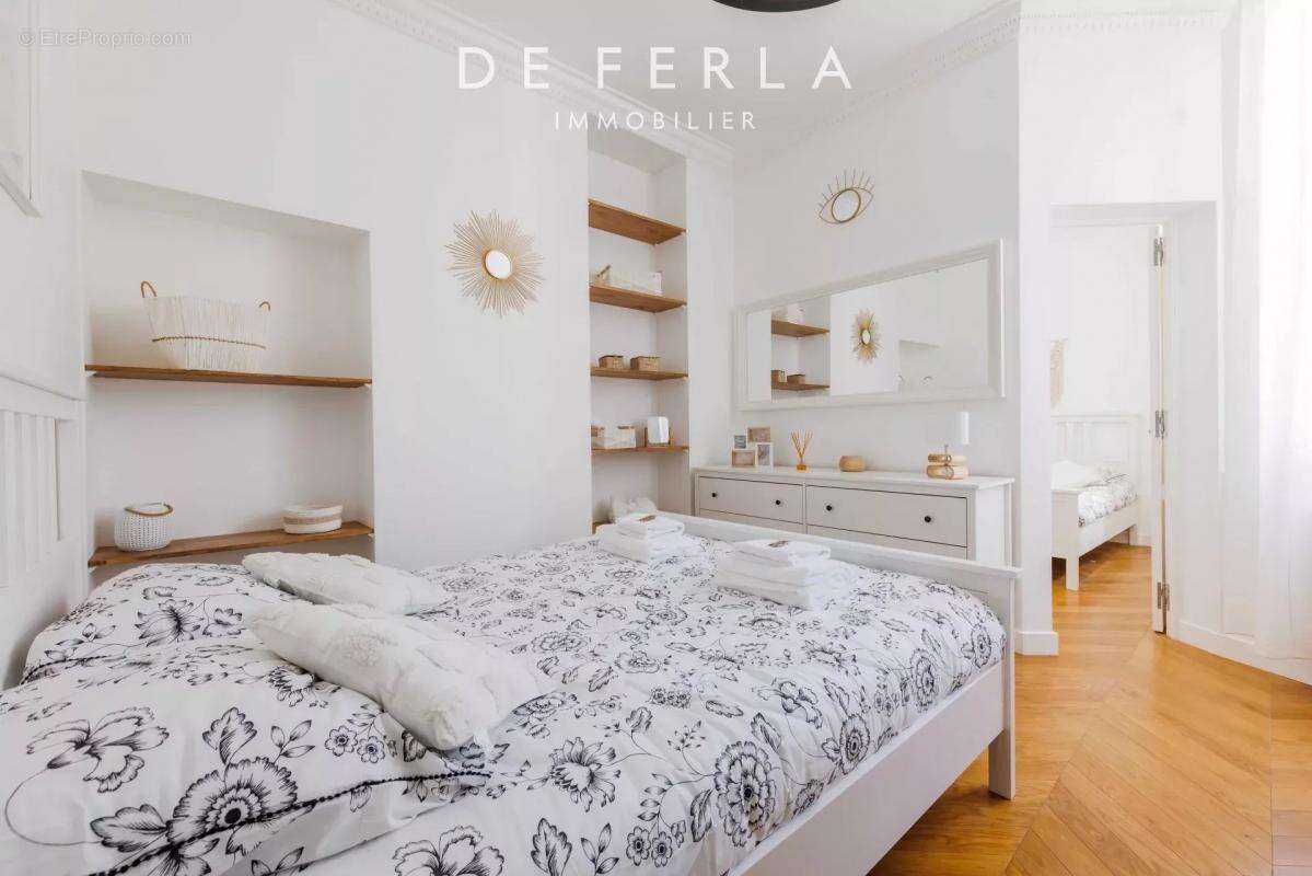 Appartement à PARIS-3E