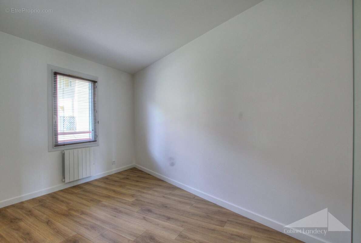 Appartement à THOIRY