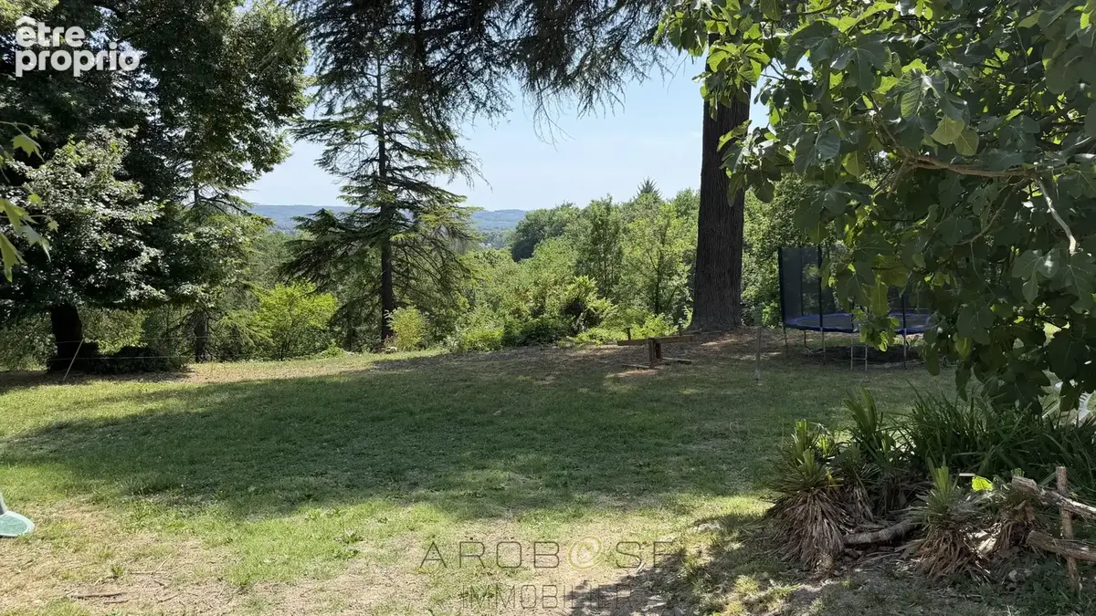 Propriété de caractère avec activité de gîtes sur  environ 10 hectares . - photo 13