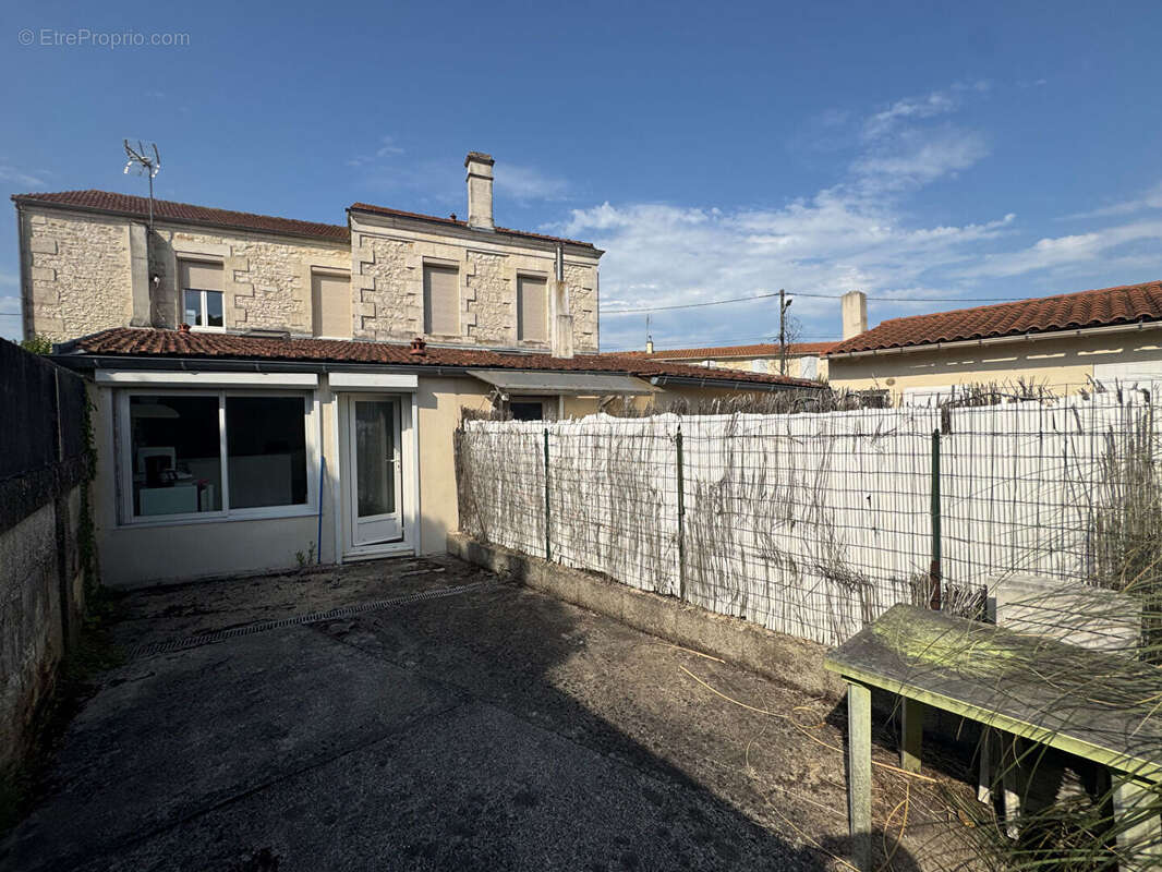 Immeuble Vergeroux 270m² - 5 appartements terrasse privative - photo 5