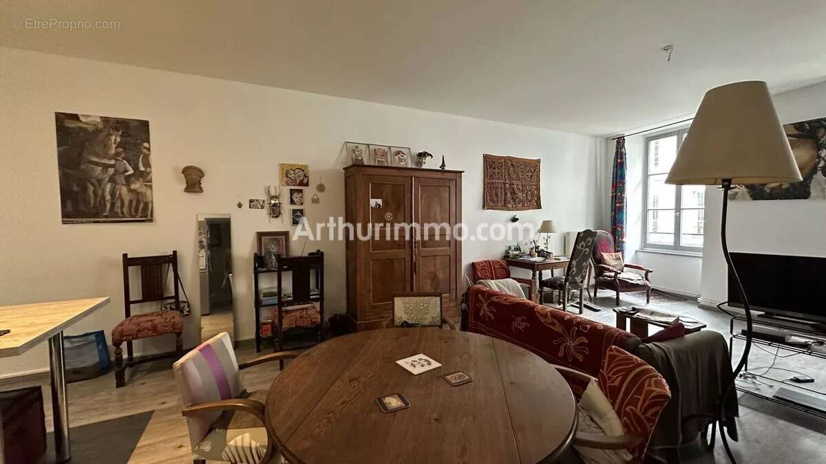Appartement à LONS-LE-SAUNIER