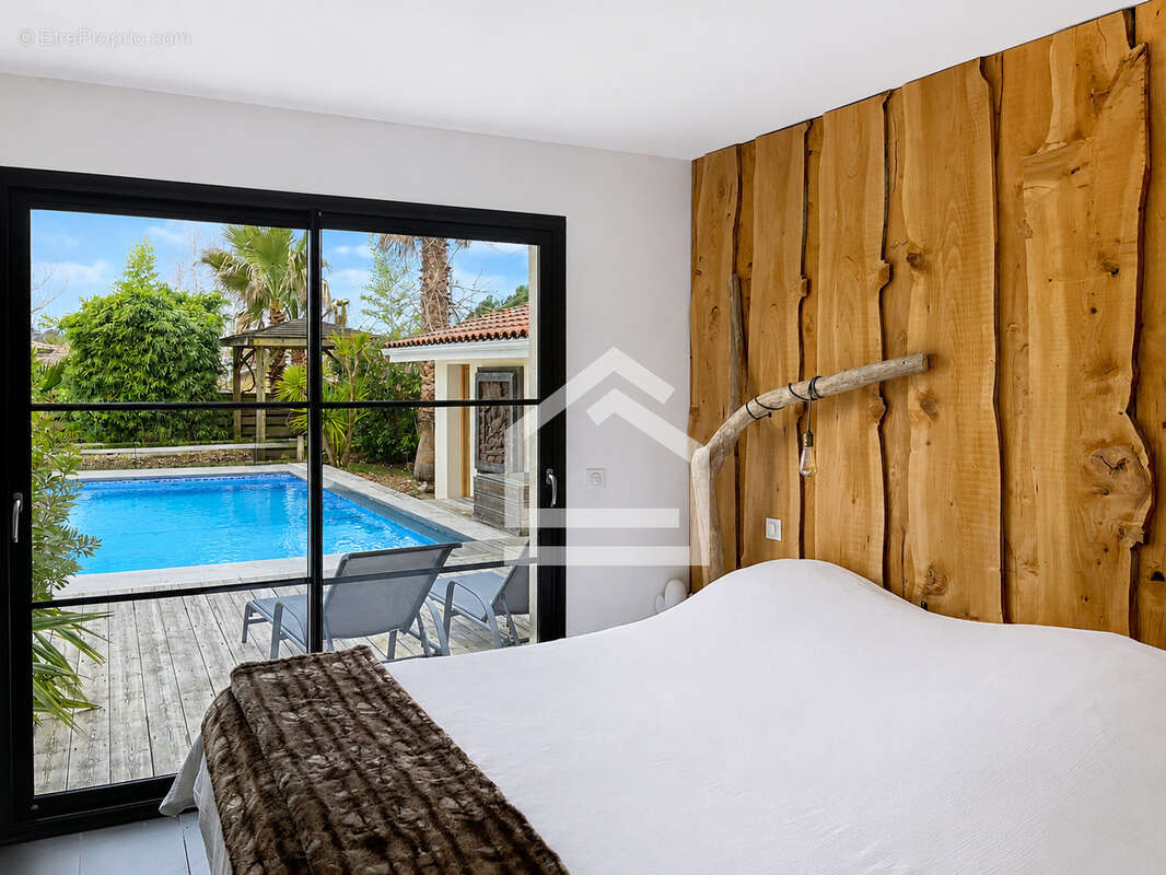 Lacanau Proche Lac Magnifique Maison Contemporaine, 7 pièces 240m2 - photo 5