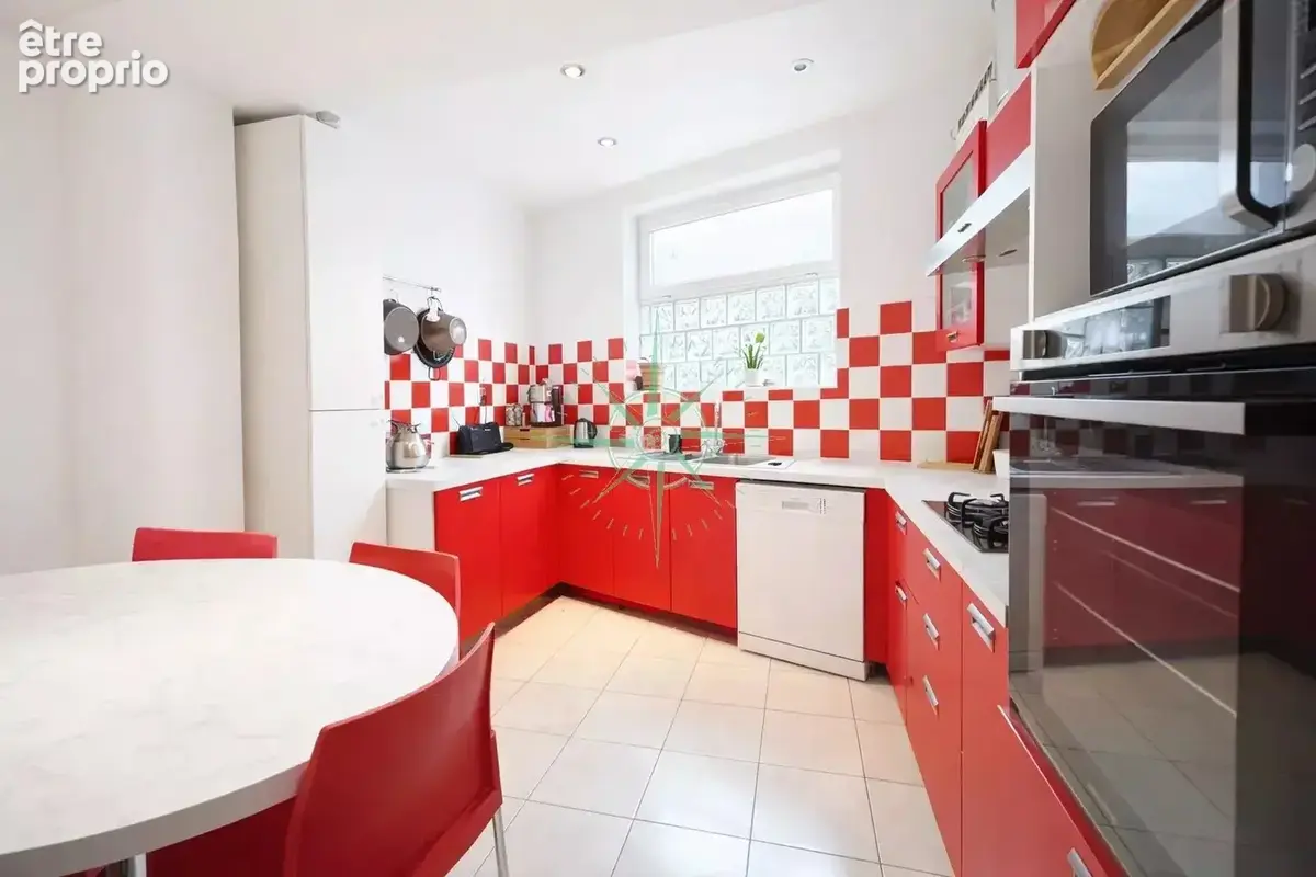EN EXCLUSIVITÉ ! Ensemble immobilier rare à la vente à Strasbourg Koenigshoffen - photo 3