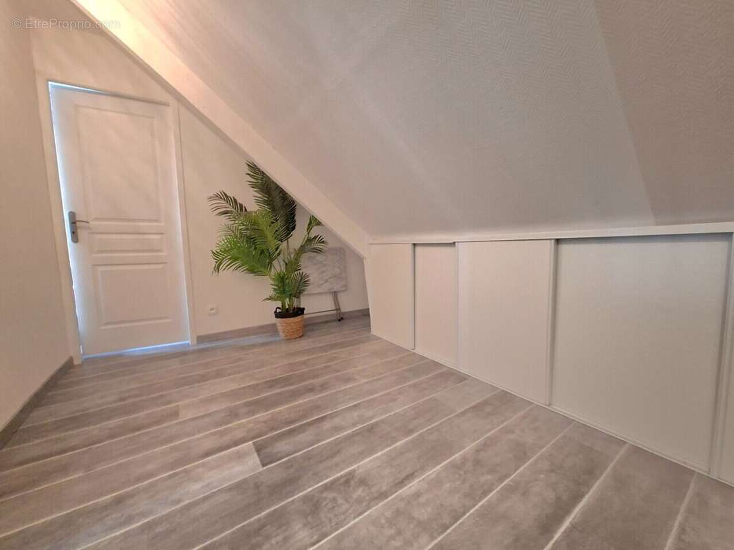 Maison à SAINT-AUBIN-LE-CAUF