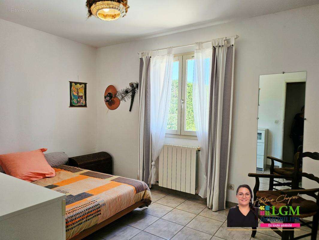 Maison avec piscine à Laudun - 4 chambres- 115 m² - Terrain clos et arboré 787m² - photo 11