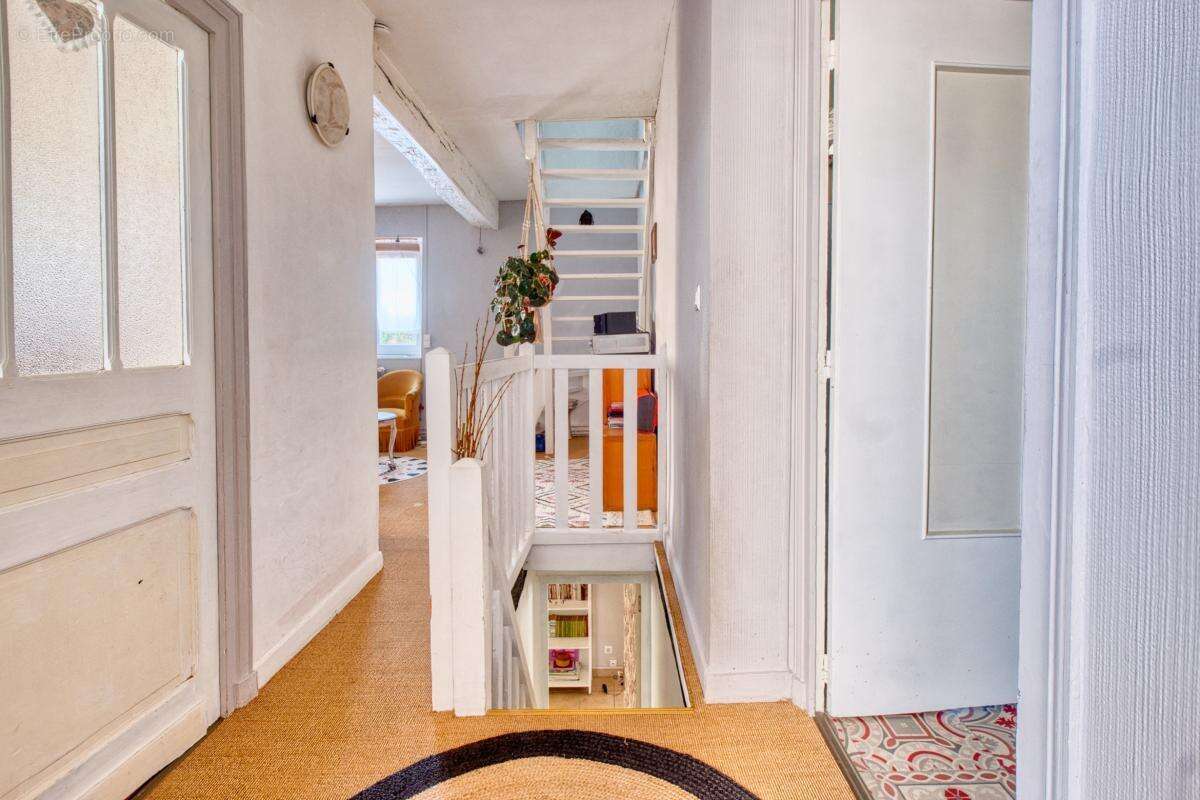 Maison à COULOUNIEIX-CHAMIERS
