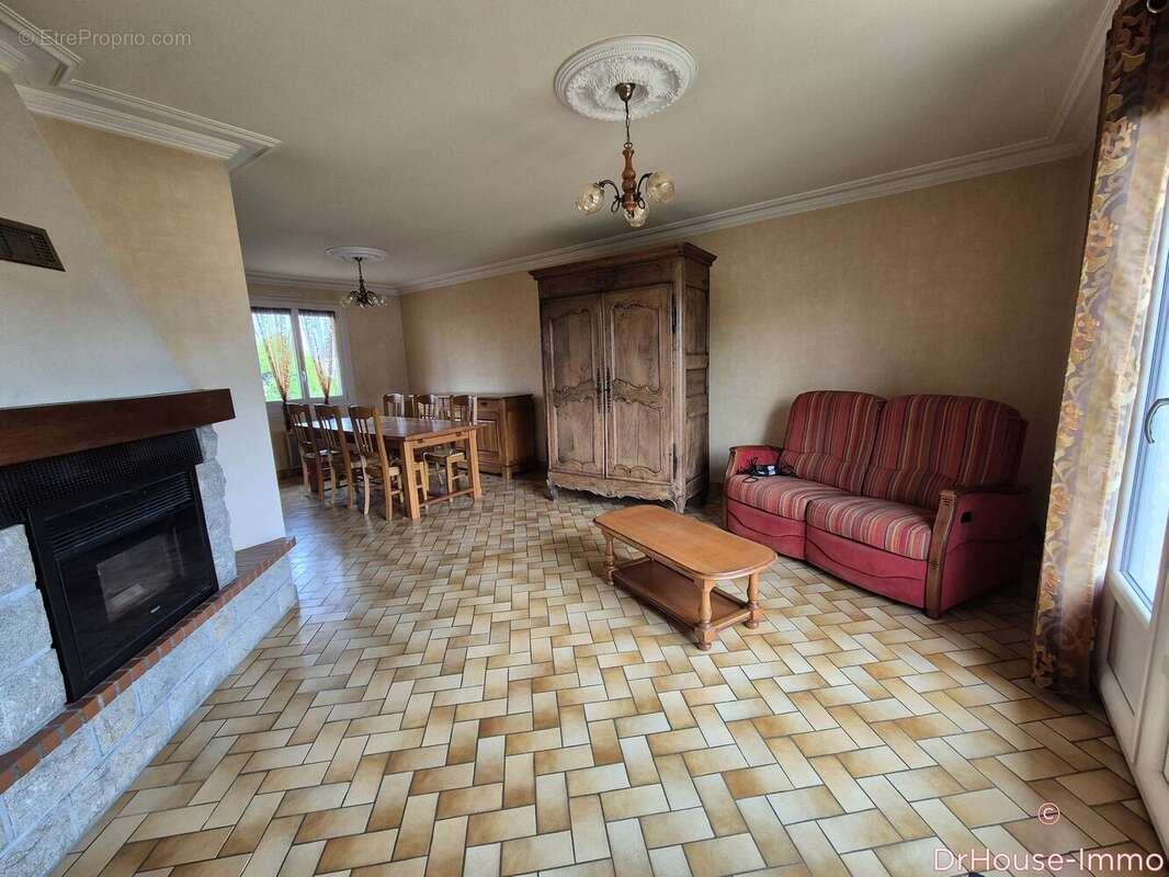 Maison 93 m² à Ernee  - photo 23