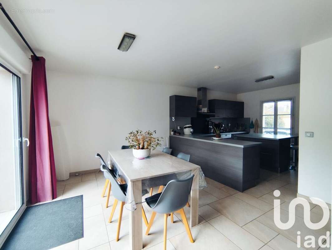 Photo 5 - Maison à GERMIGNY-L&#039;EVEQUE