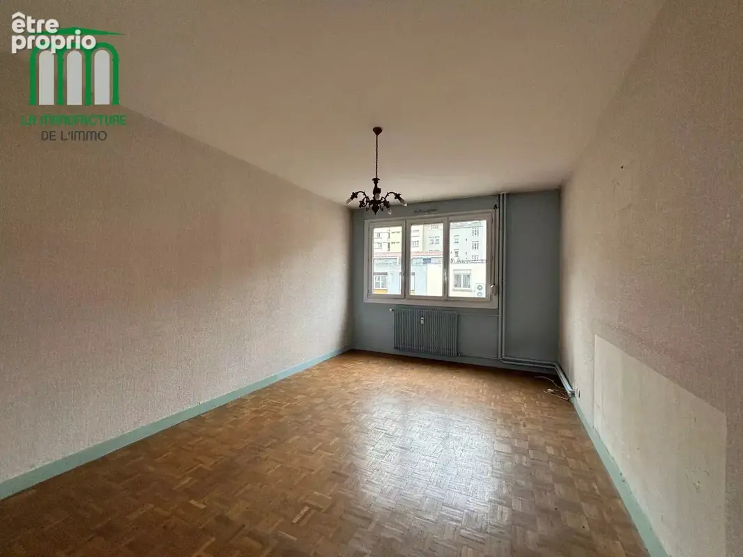 Appartement à SAINT-ETIENNE