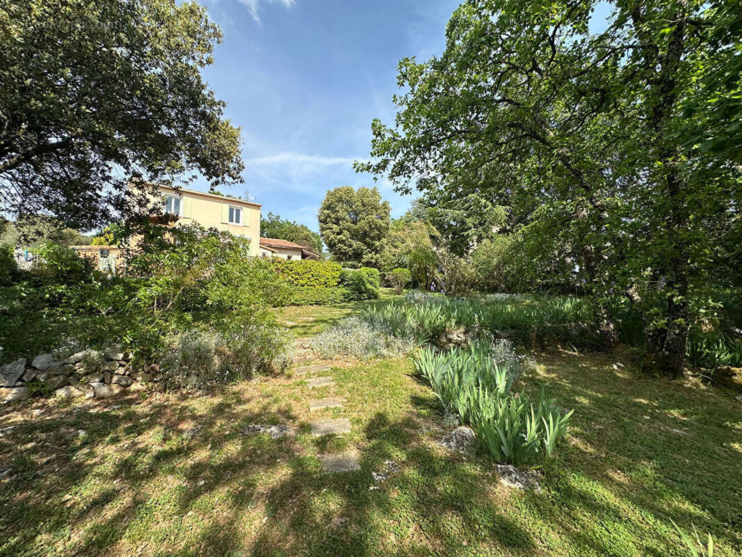 Maison 160m² à saint-maximin-la-sainte-baume - photo 12