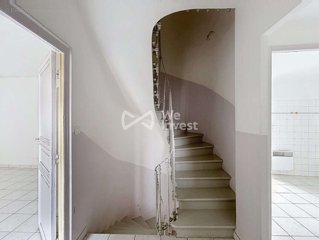 Maison à VILLENEUVE-MINERVOIS