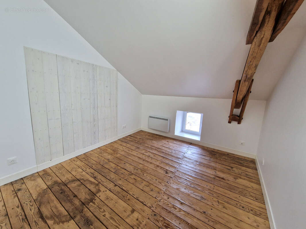 Maison à AURIAC-L'EGLISE