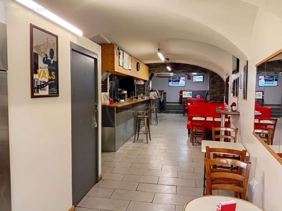 233 m² à Privas  - photo 4