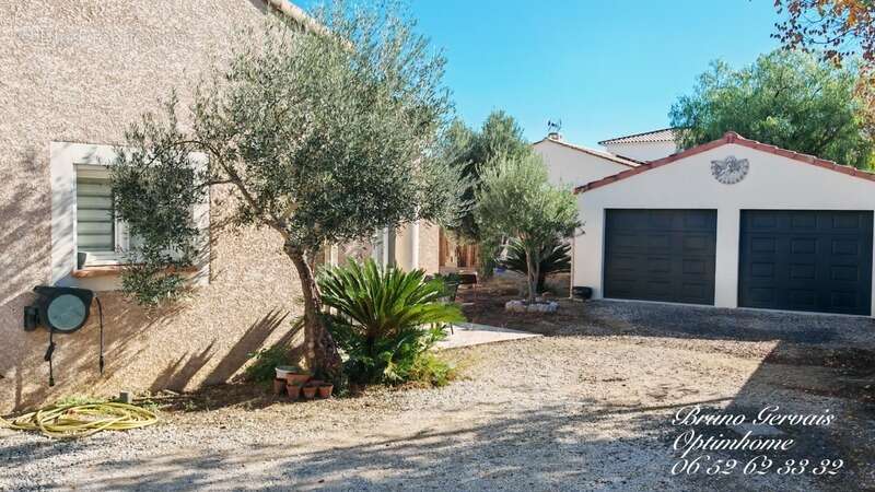 Maison à COURNONSEC