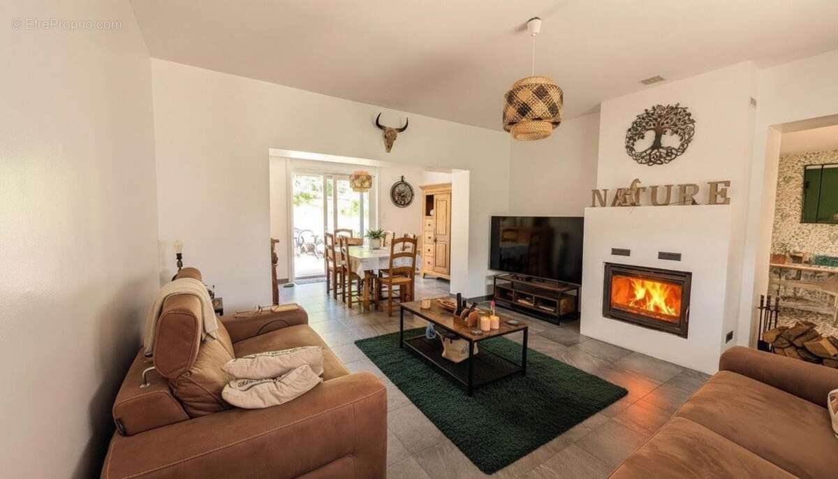 Maison à GOUZEAUCOURT